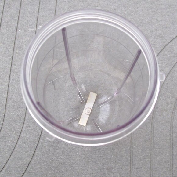 Magic Bullet original 16onz mixer cu_p for juices, smoothies, shakes - Picture 3 of 4